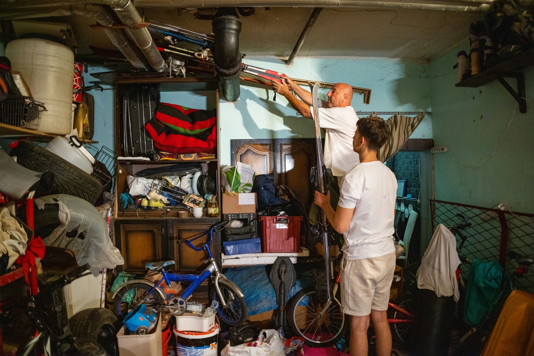 clean garage after junk removal